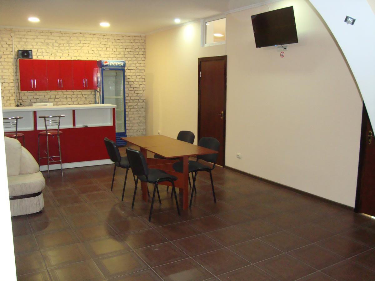 Hostel Sofia Zhytomyr Exterior photo